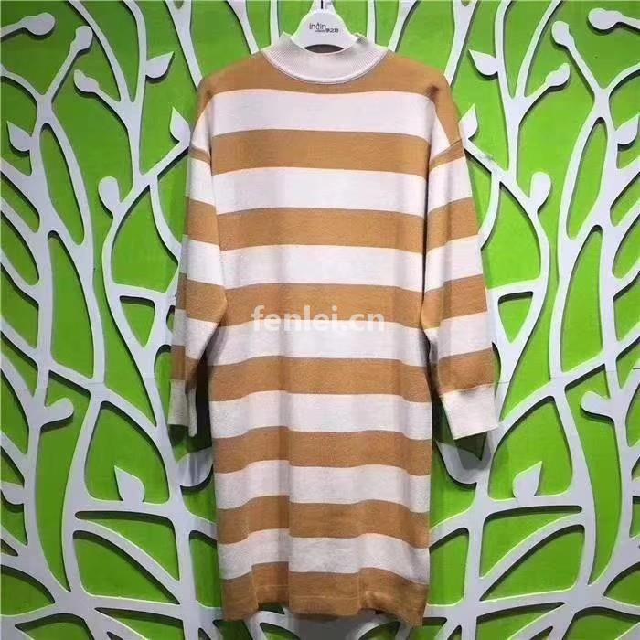 男女T恤短袖批发中老年服装批发连衣裙批发(女体恤衫短袖宽松t恤批发)